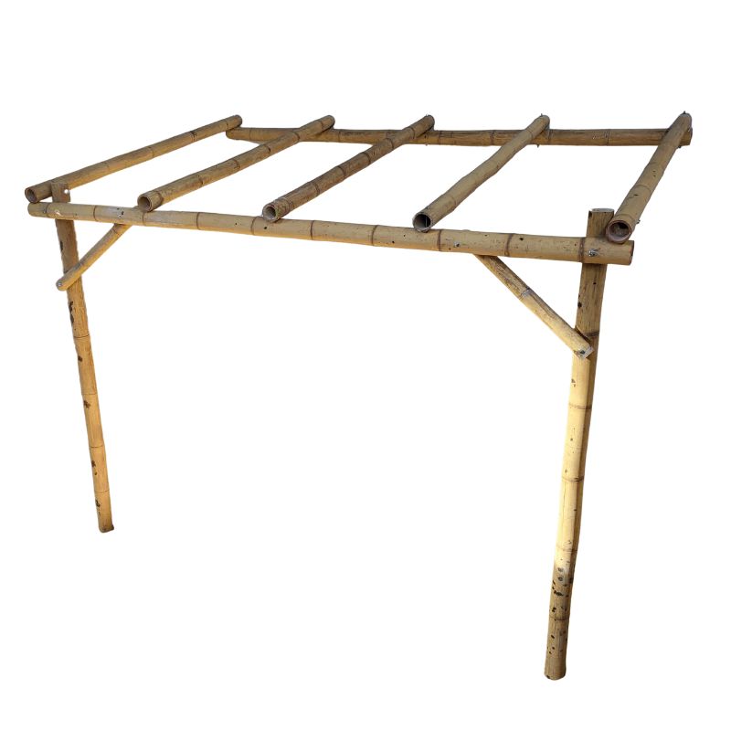 Pergola addossata in bambù