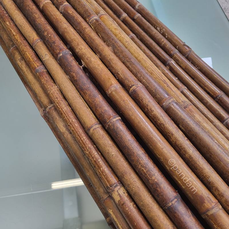 Recinzione di bambù nero