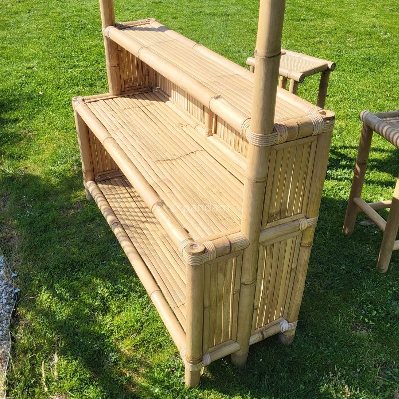 piccolo bar in bambù